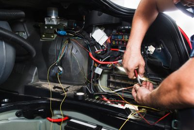 Wiring on the life of the car engine